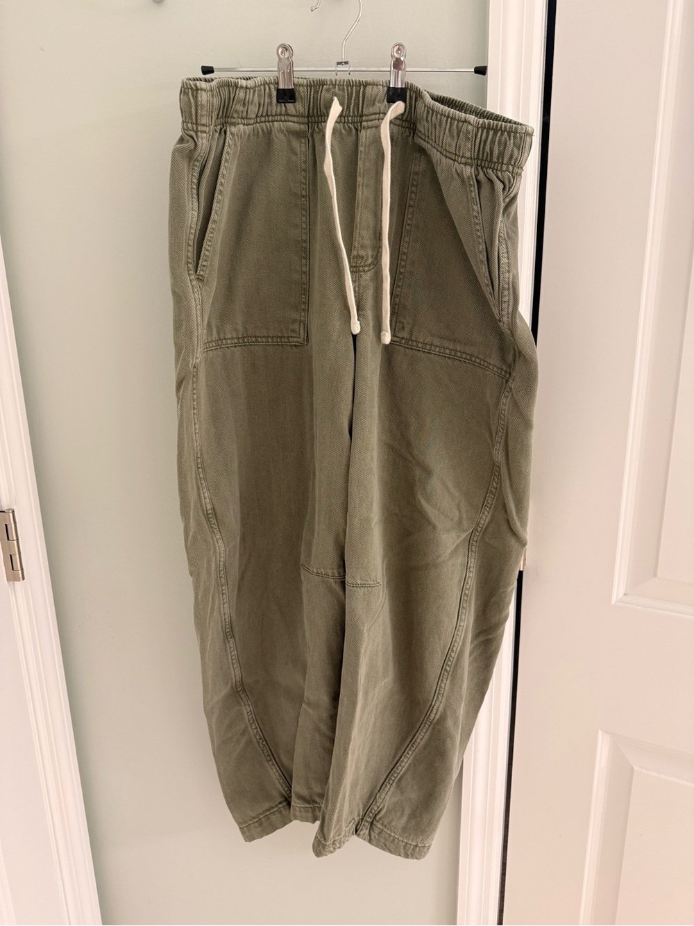 GAP Supersoft Denim Pull-On barrel Pants in Olive